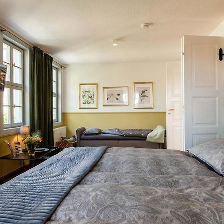 Ferienwohnung Am Dom Наумбург Екстериор снимка