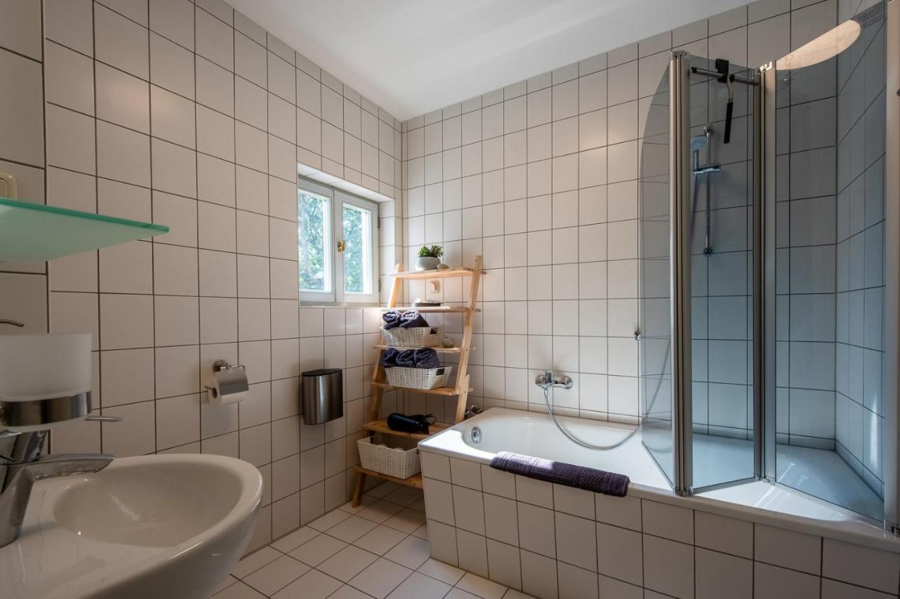 Ferienwohnung Am Dom Наумбург Екстериор снимка