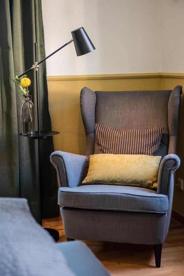 Ferienwohnung Am Dom Наумбург Екстериор снимка